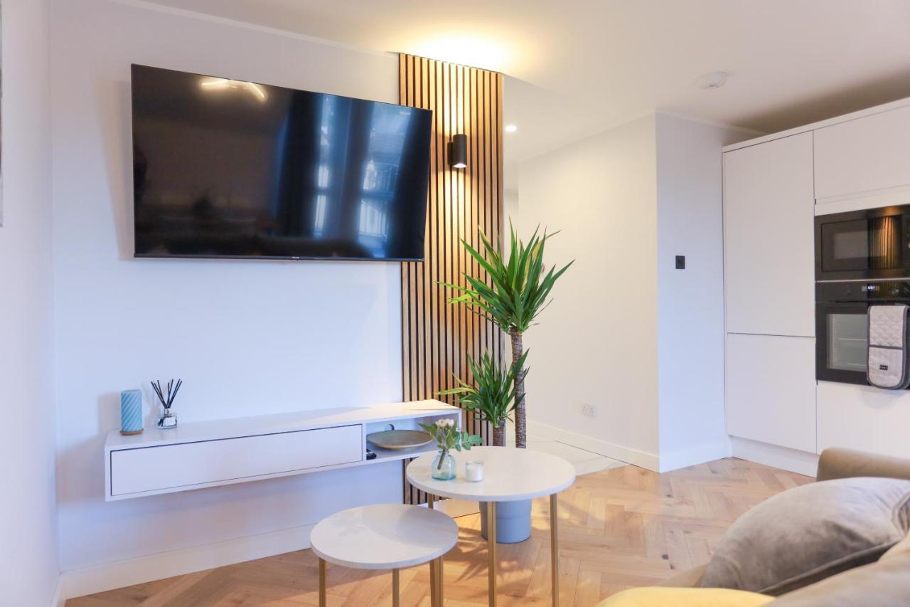 Luxurious City Centre Apartment Перт Экстерьер фото